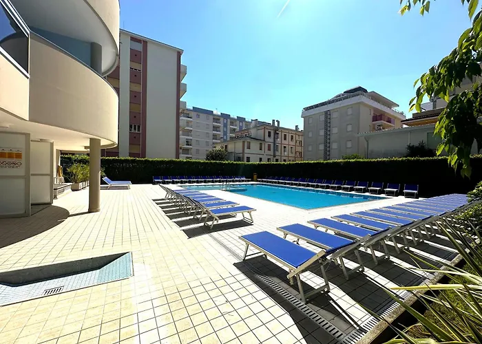 Eurostar Апартаменты *